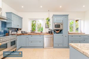 Kitchen- click for photo gallery